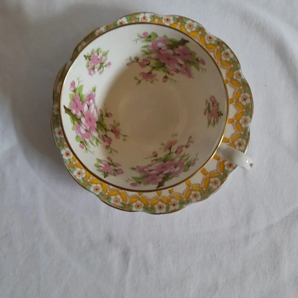 Vintage New Chelsea Staff Teacup Set